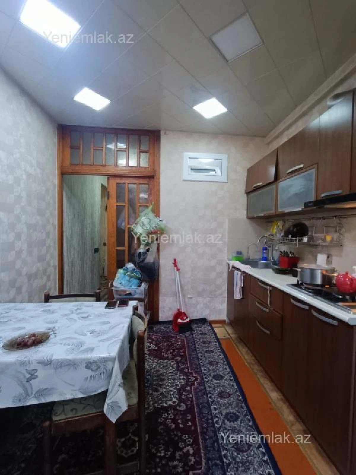 Satılır 2 otaqlı köhnə tikili 65 m²