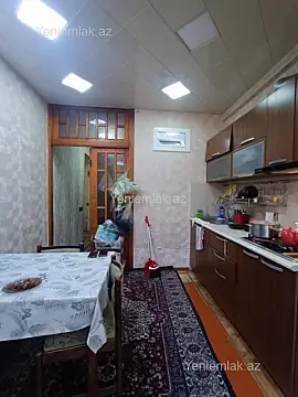 Satılır 2 otaqlı köhnə tikili 65 m²