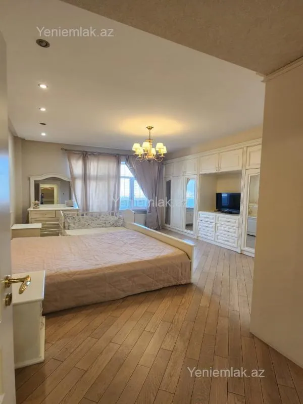 Satılır 4 otaqlı yeni tikili 186 m²