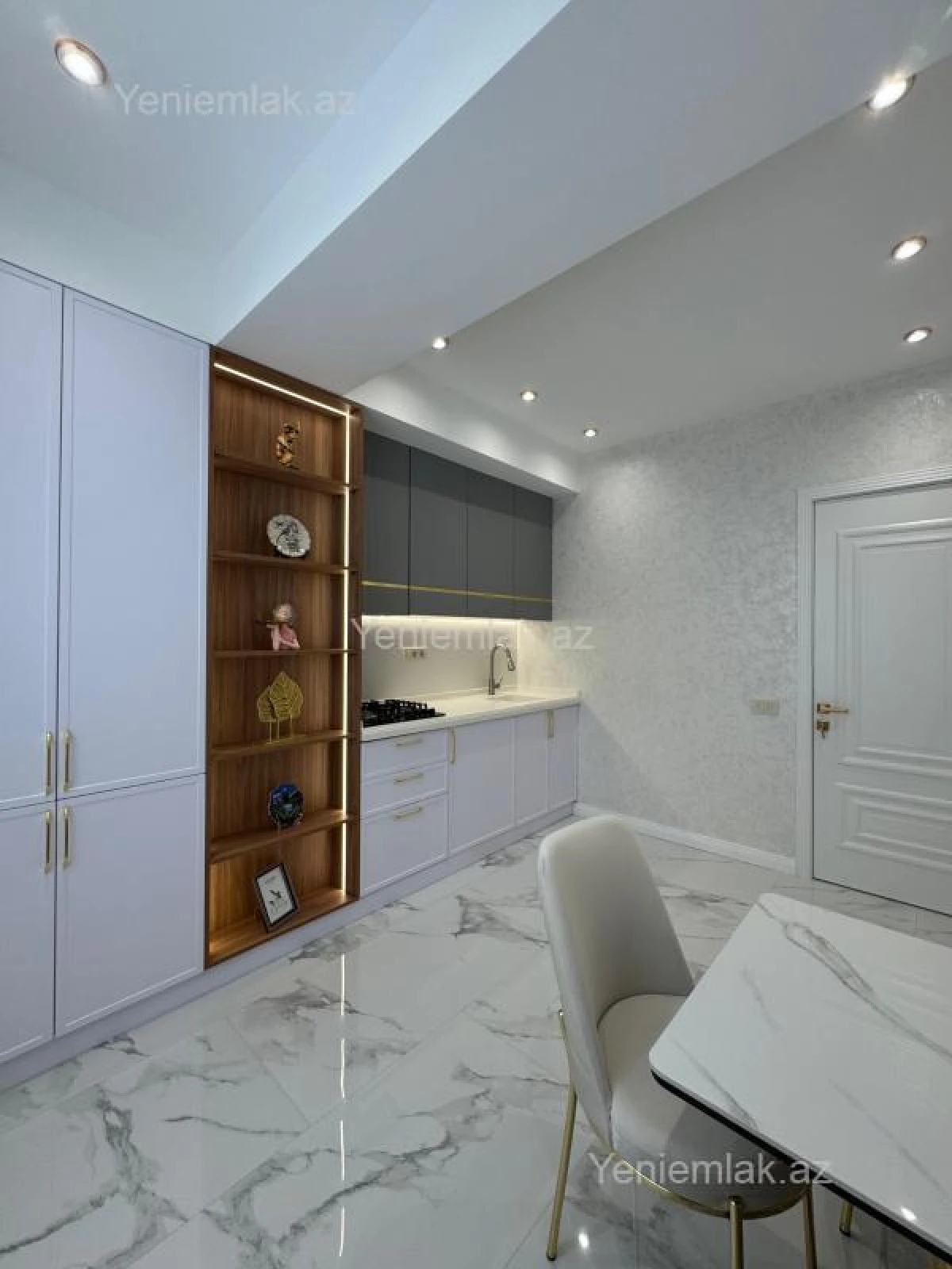 Satılır 4 otaqlı yeni tikili 110 m²