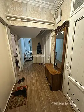 Satılır 2 otaqlı köhnə tikili 60 m²