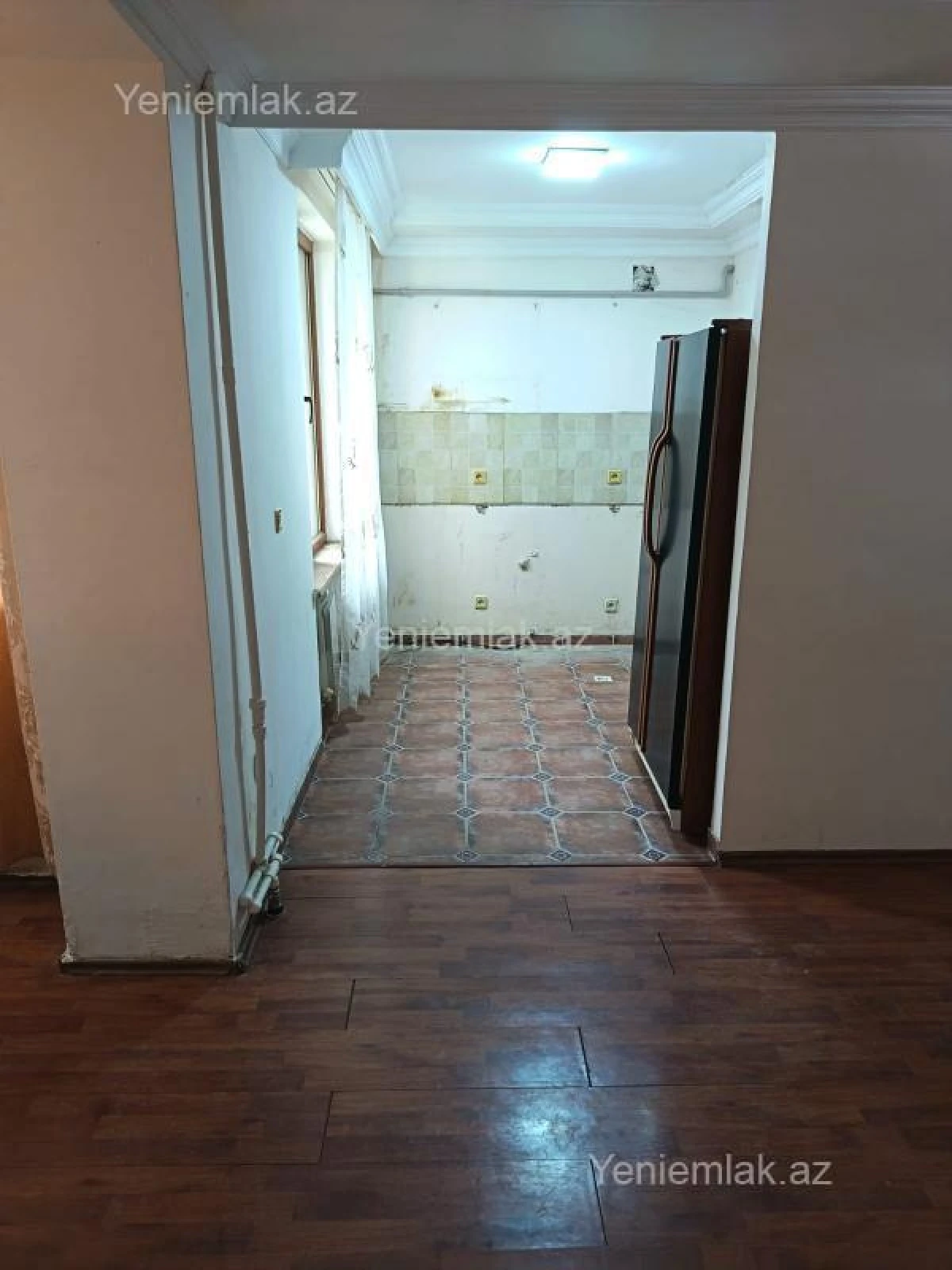 Satılır 2 otaqlı köhnə tikili 42 m²