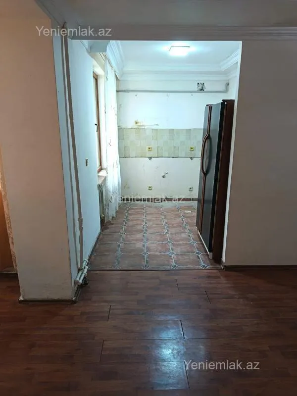 Satılır 2 otaqlı köhnə tikili 42 m²