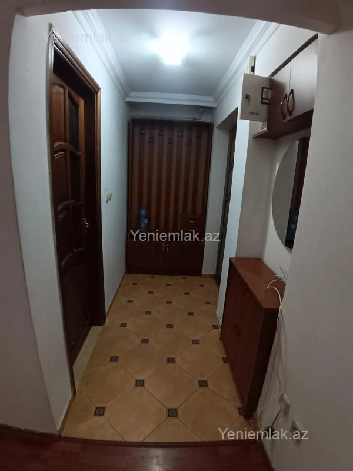 Satılır 2 otaqlı köhnə tikili 42 m²