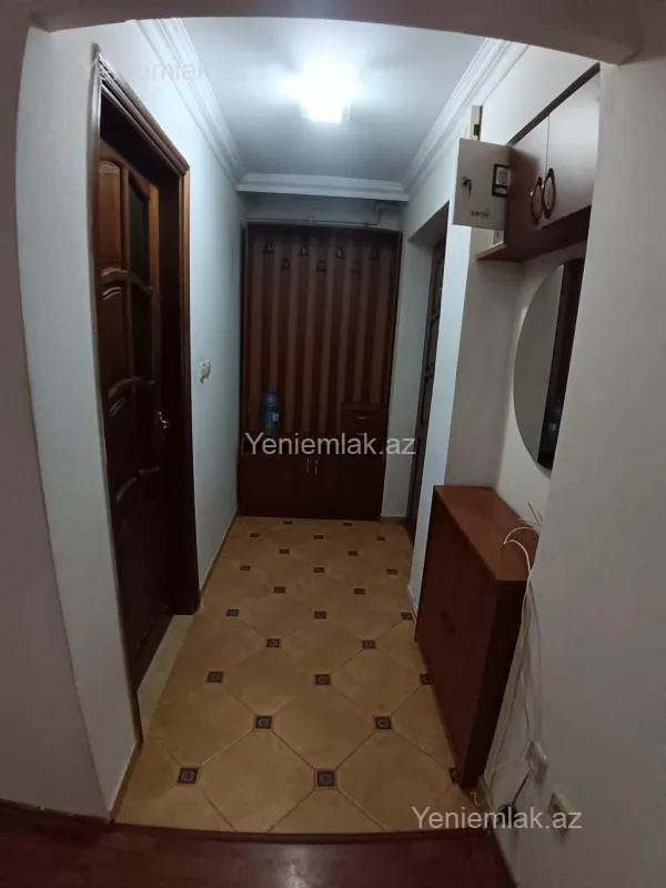 Satılır 2 otaqlı köhnə tikili 42 m²