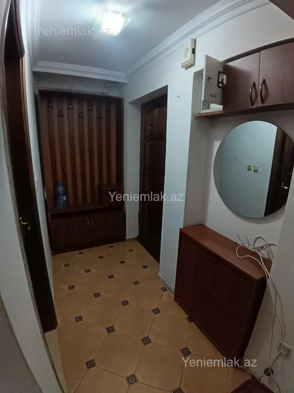 Satılır 2 otaqlı köhnə tikili 42 m²