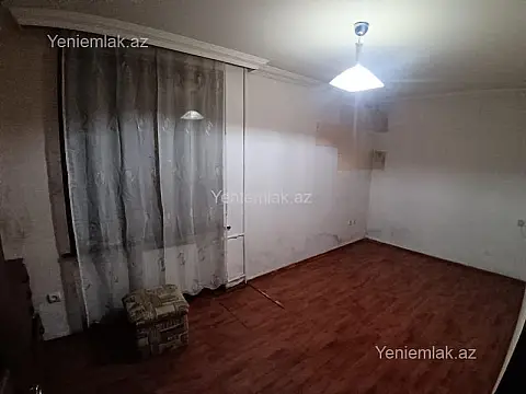 Satılır 2 otaqlı köhnə tikili 42 m²