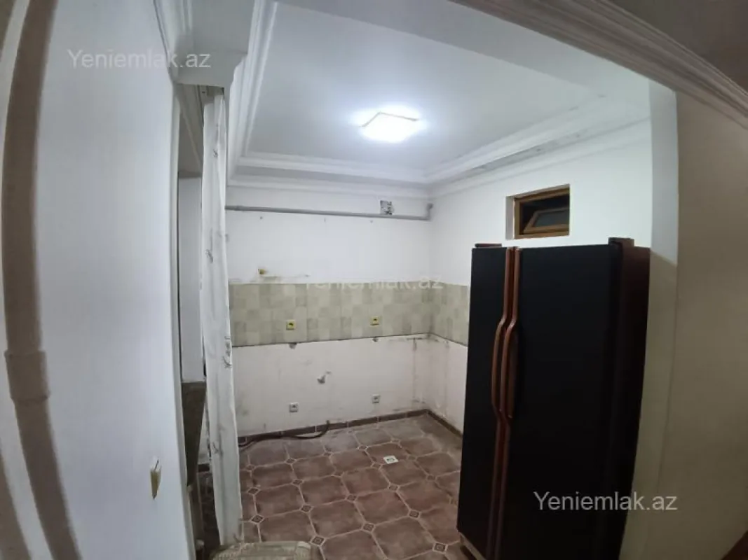 Satılır 2 otaqlı köhnə tikili 42 m²