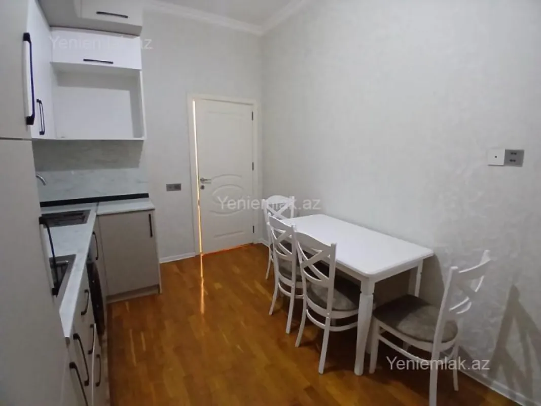 Satılır 2 otaqlı yeni tikili 68 m²