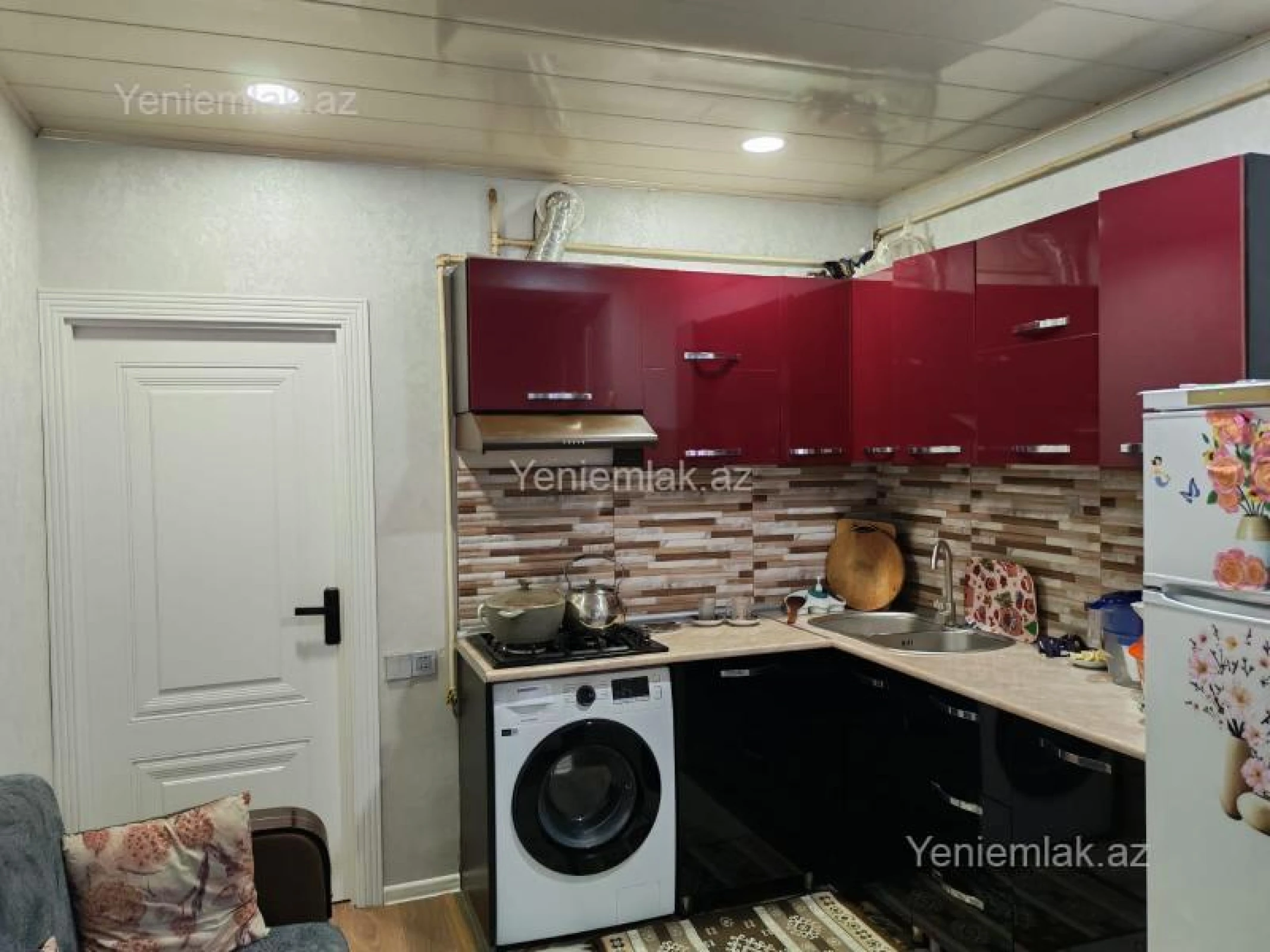 Satılır 2 otaqlı köhnə tikili 52 m²