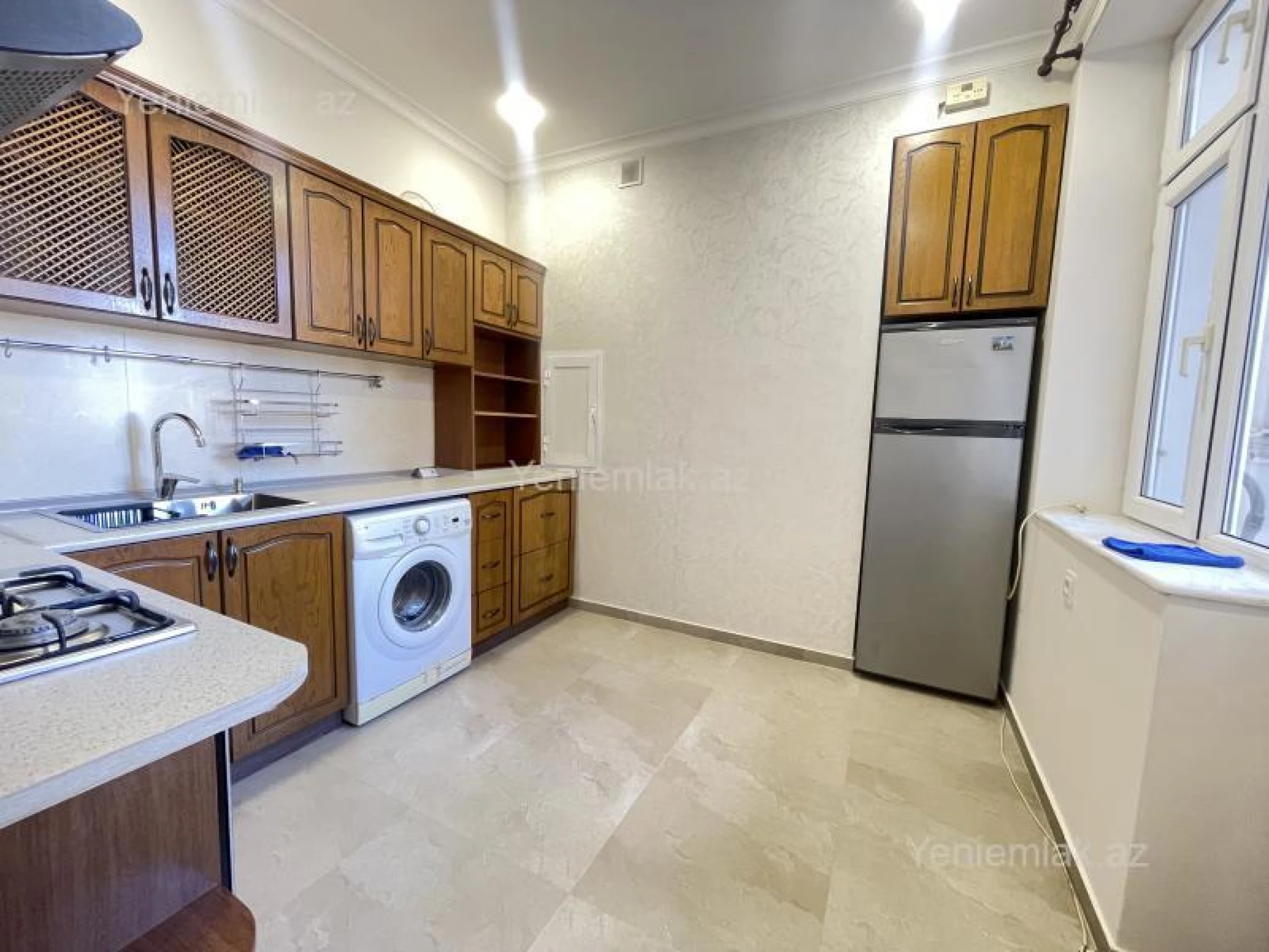 Satılır 2 otaqlı yeni tikili 77 m²