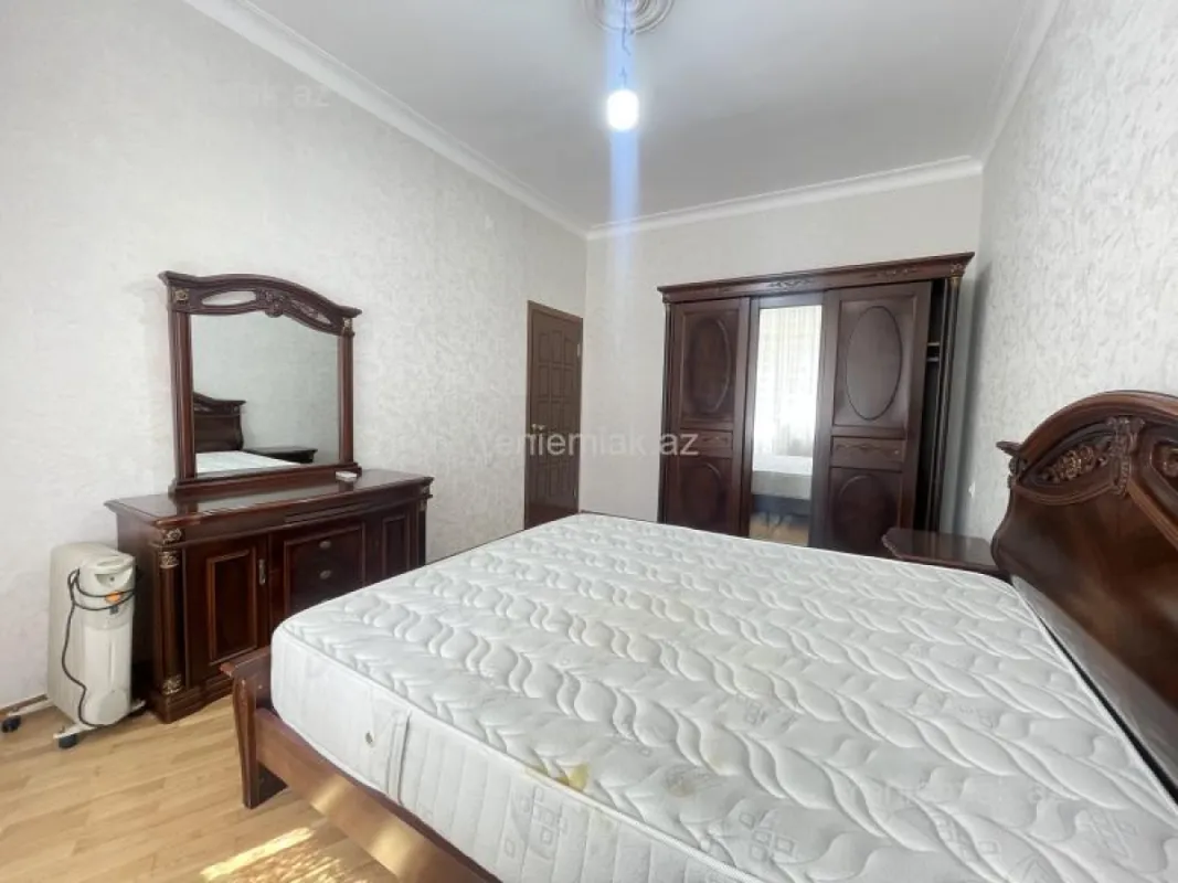 Satılır 2 otaqlı yeni tikili 77 m²