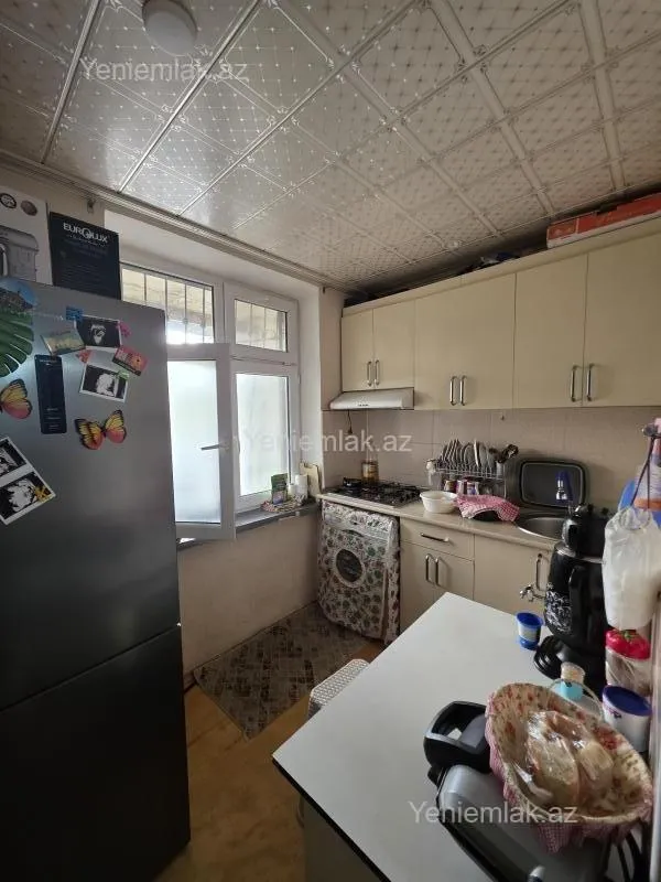Satılır 2 otaqlı köhnə tikili 58 m²