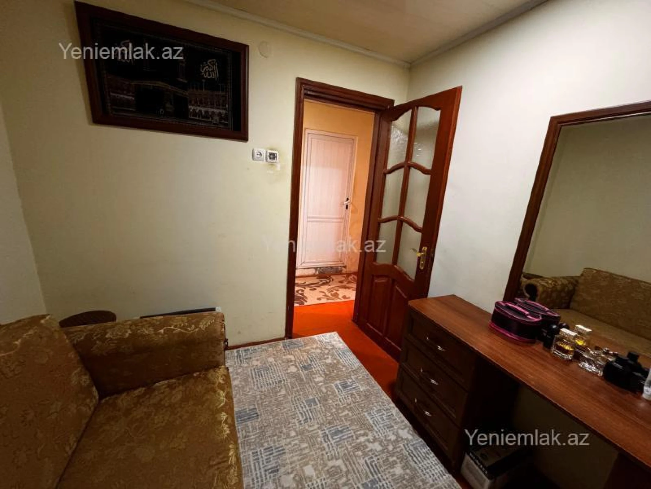 Satılır 2 otaqlı köhnə tikili 42 m²