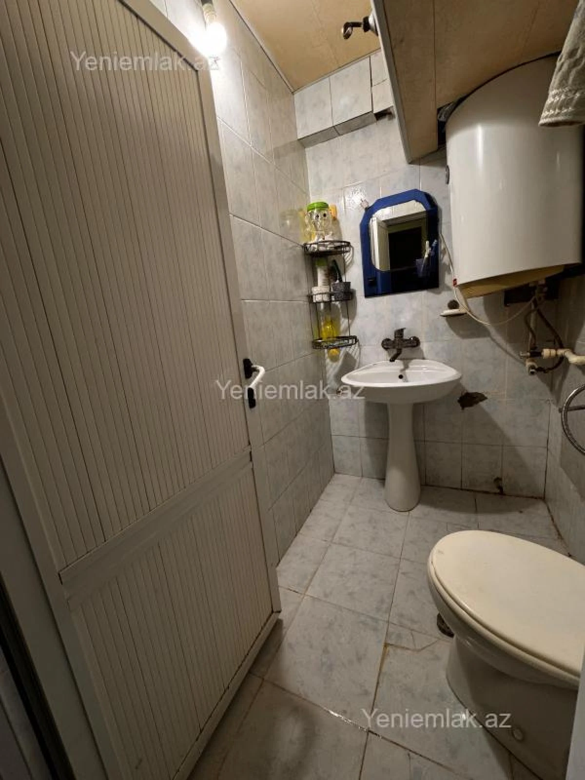 Satılır 2 otaqlı köhnə tikili 42 m²