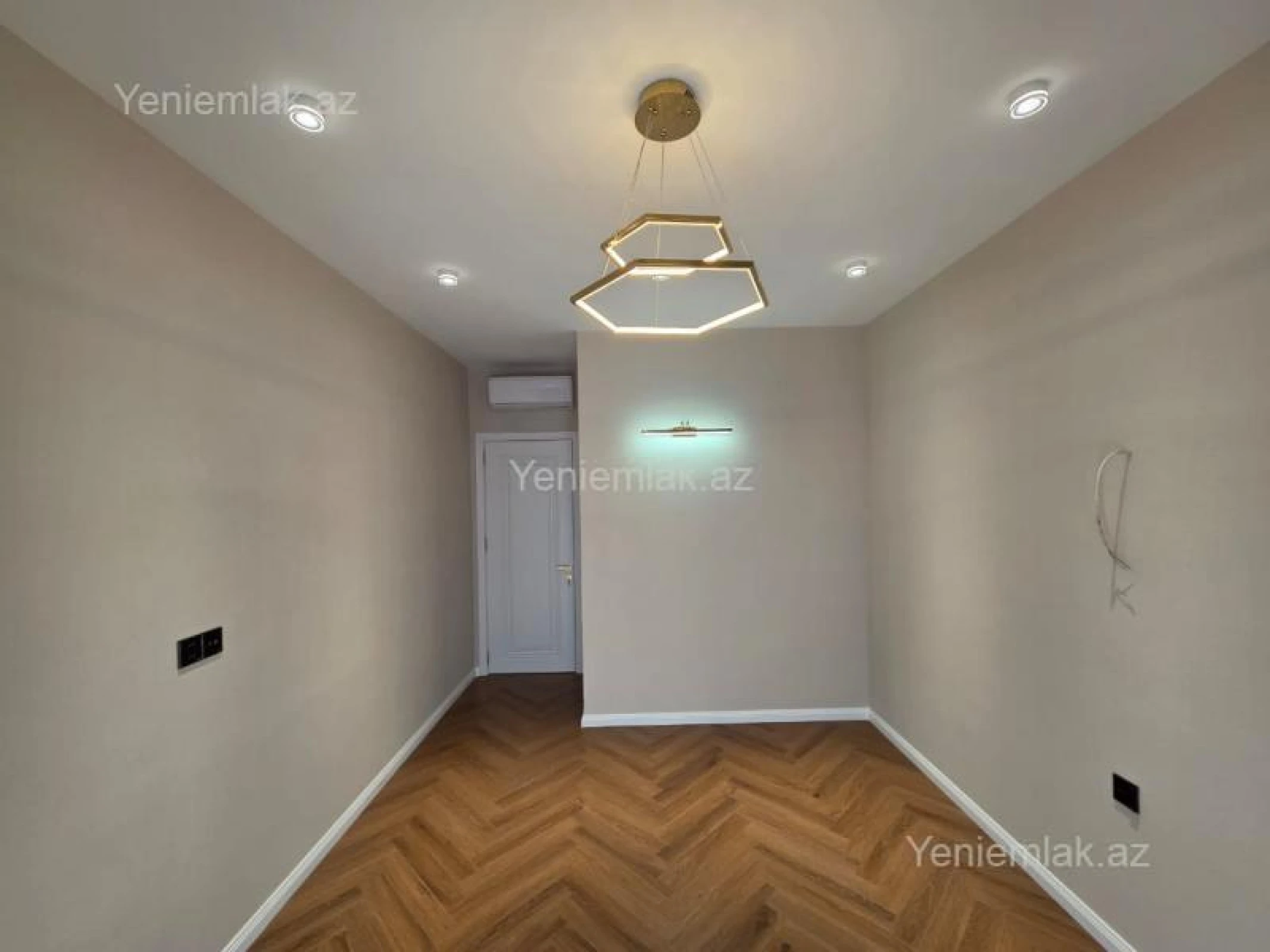 Satılır 3 otaqlı yeni tikili 110 m²