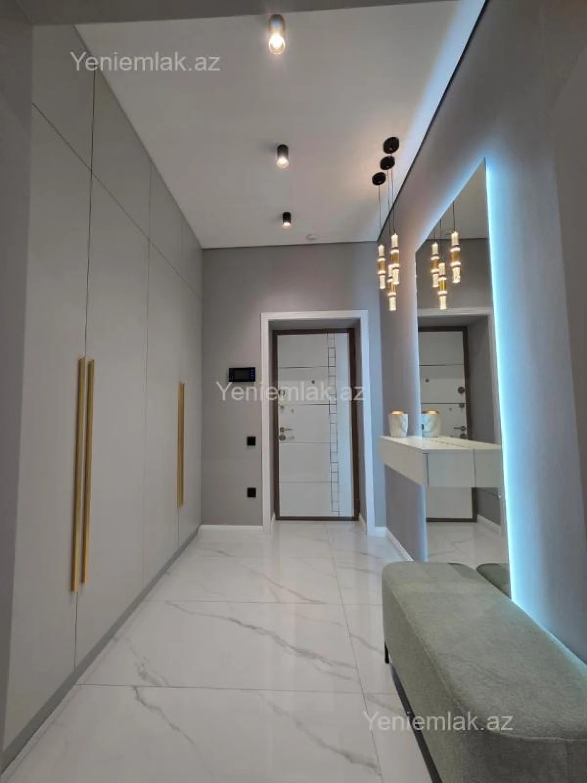 Satılır 3 otaqlı yeni tikili 110 m²