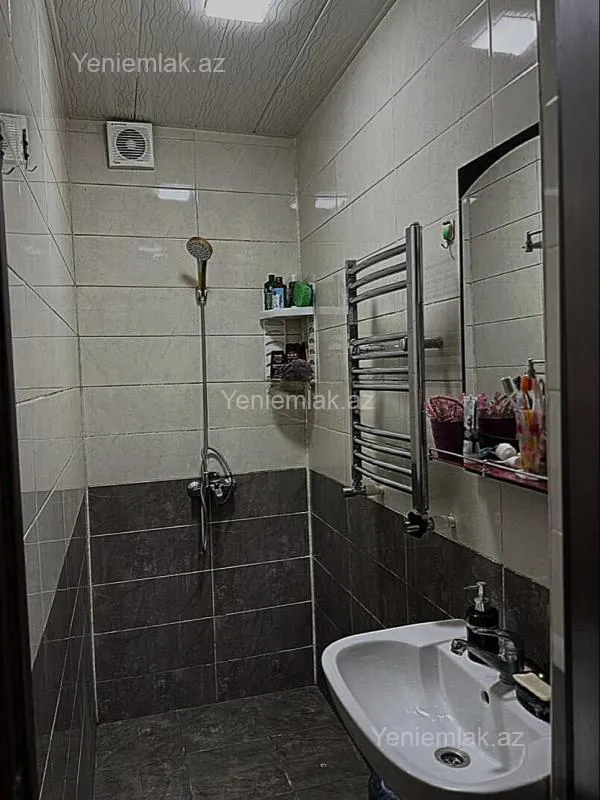 Satılır 2 otaqlı yeni tikili 56 m²