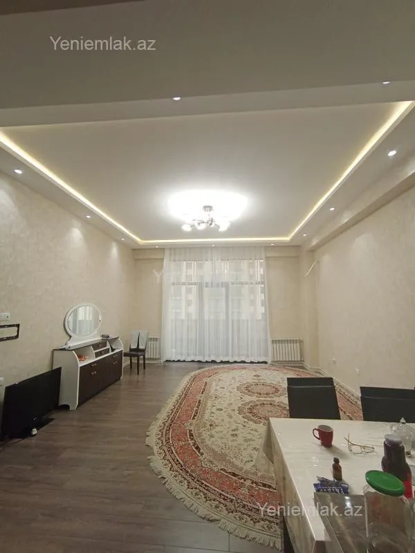 Satılır 2 otaqlı yeni tikili 80 m²