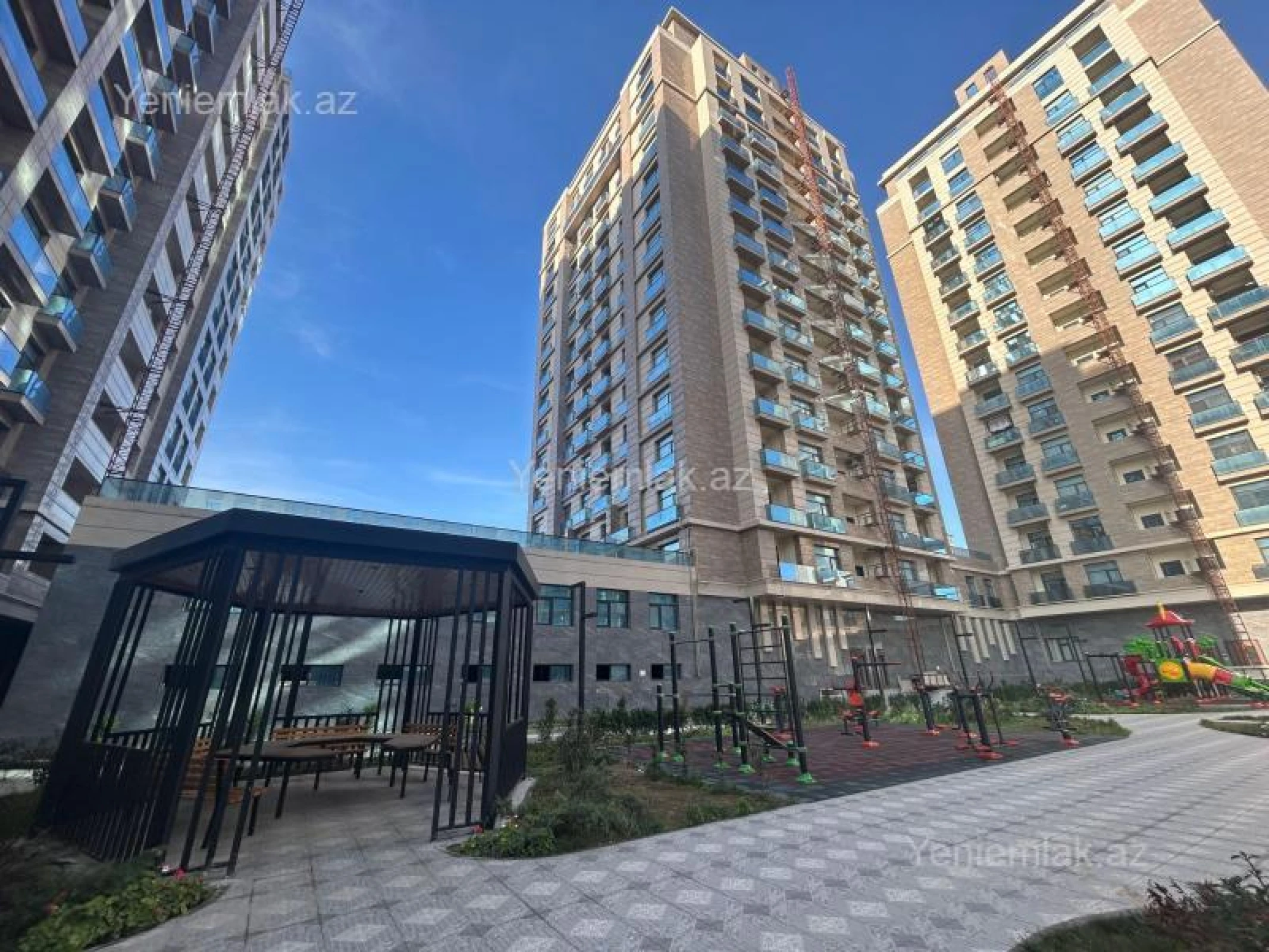 Satılır 2 otaqlı yeni tikili 80 m²