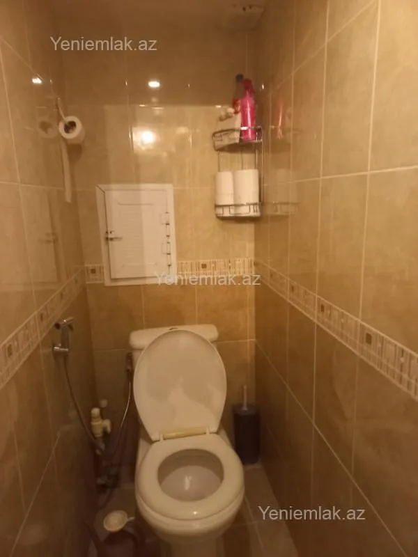 Satılır 3 otaqlı köhnə tikili 80 m²