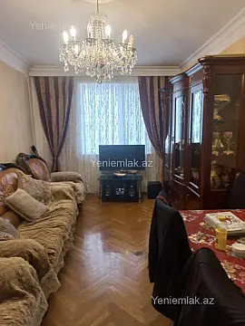 Satılır 3 otaqlı köhnə tikili 80 m²