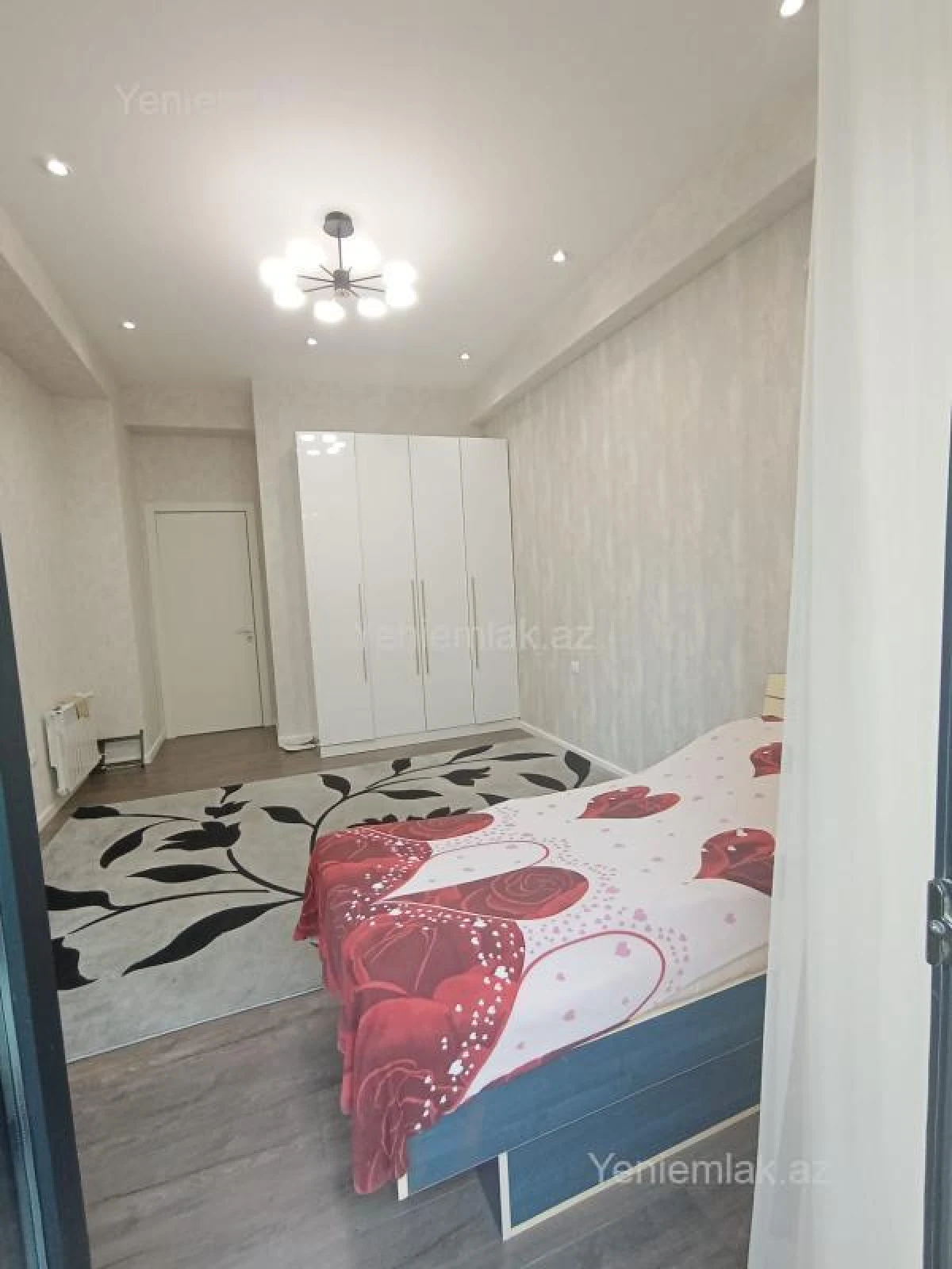 Satılır 2 otaqlı yeni tikili 80 m²