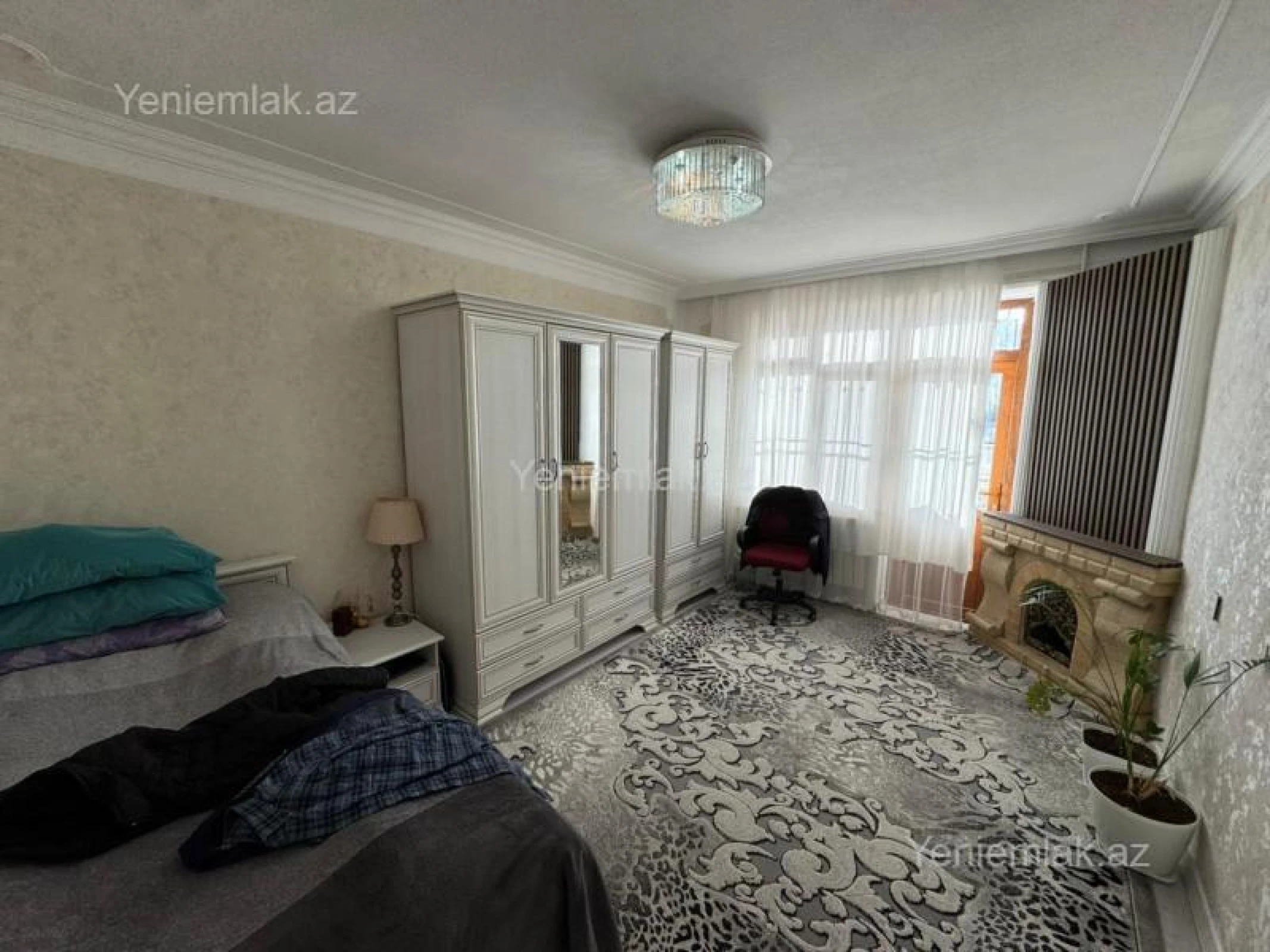 Satılır 3 otaqlı köhnə tikili 75 m²