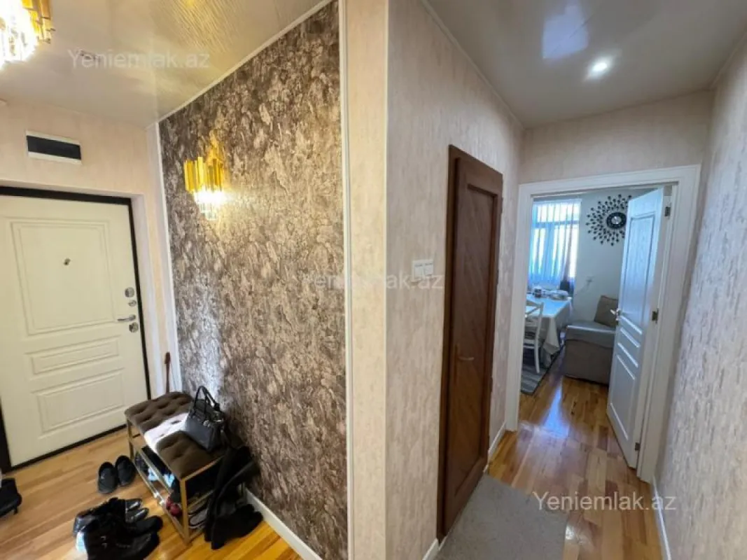 Satılır 3 otaqlı köhnə tikili 75 m²