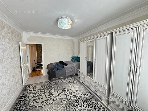 Satılır 3 otaqlı köhnə tikili 75 m²