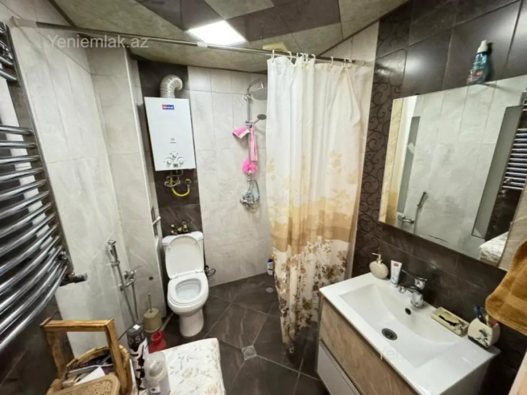 Satılır 3 otaqlı köhnə tikili 75 m²