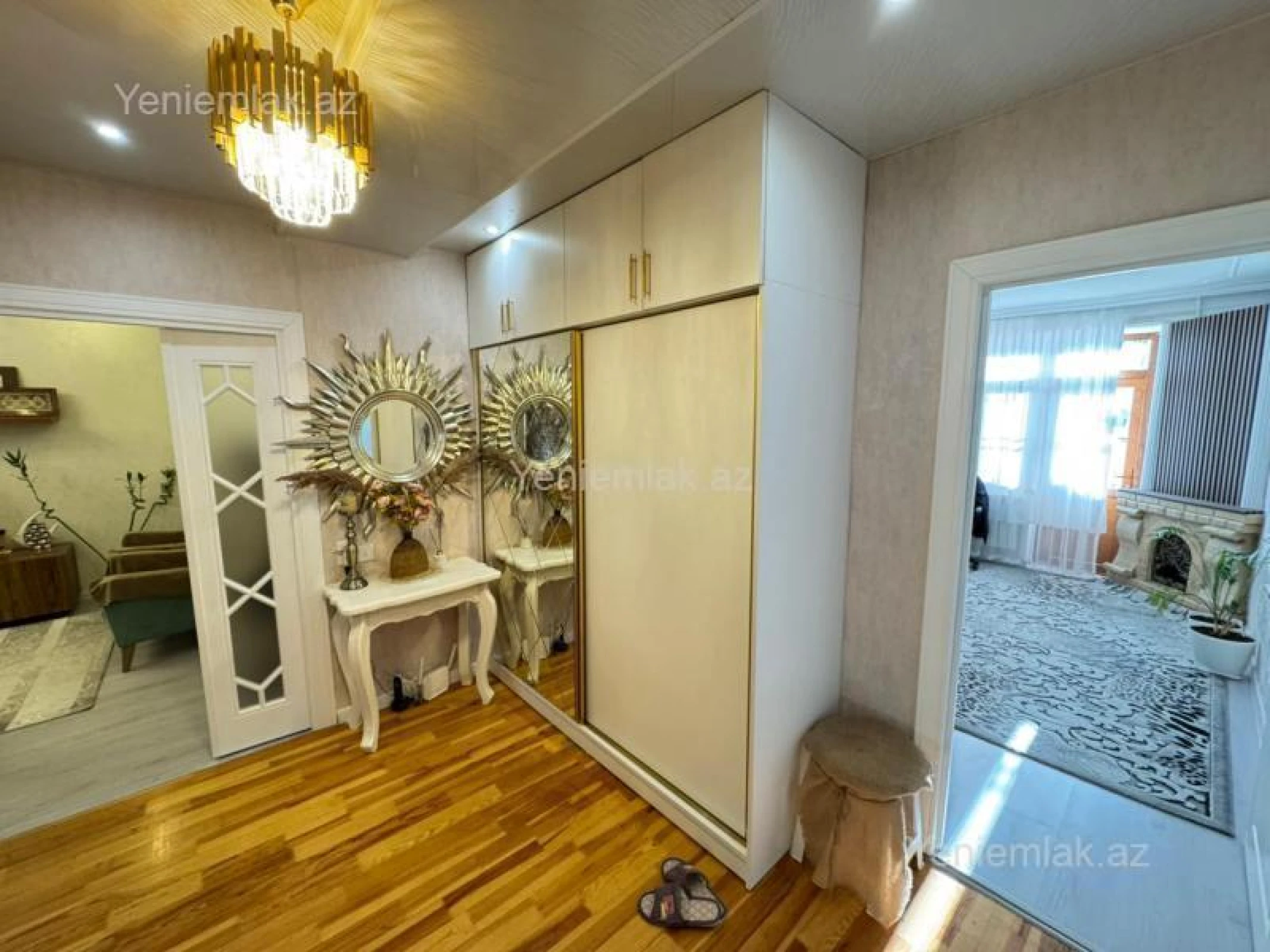 Satılır 3 otaqlı köhnə tikili 75 m²
