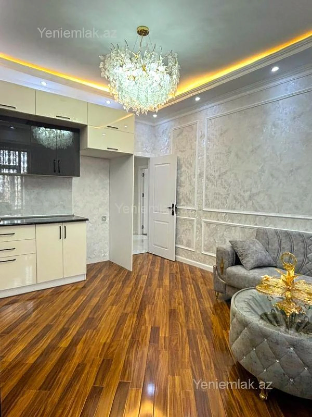 Satılır 3 otaqlı yeni tikili 80 m²