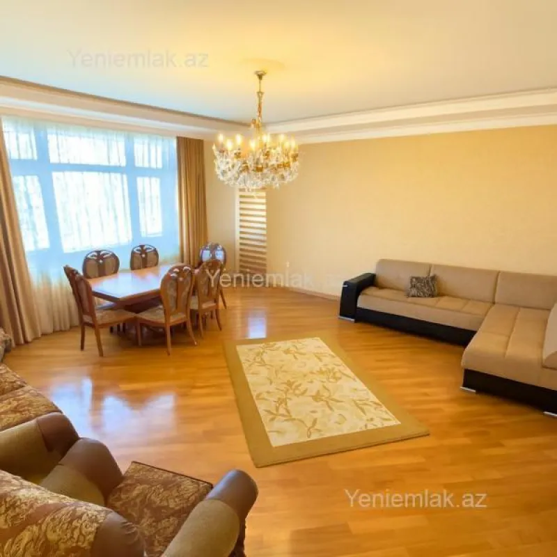 Satılır 3 otaqlı yeni tikili 135 m²