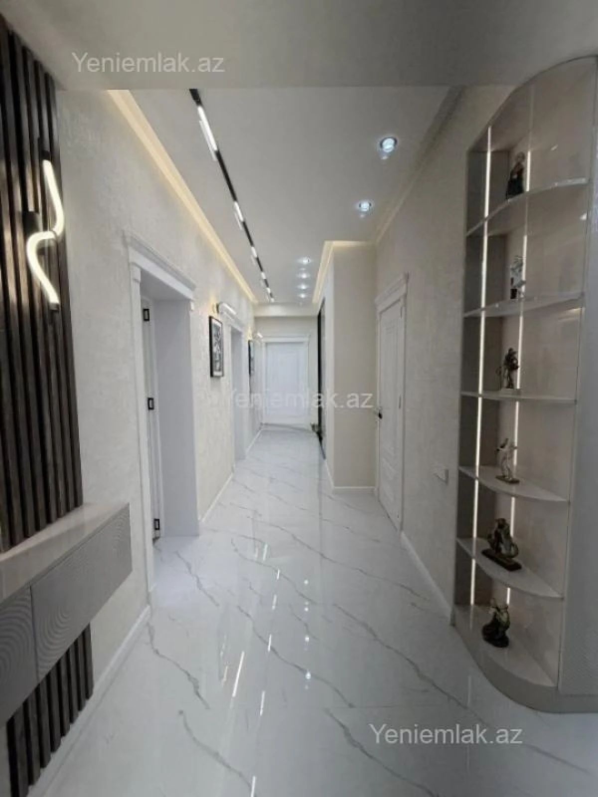 Satılır 3 otaqlı yeni tikili 135 m²