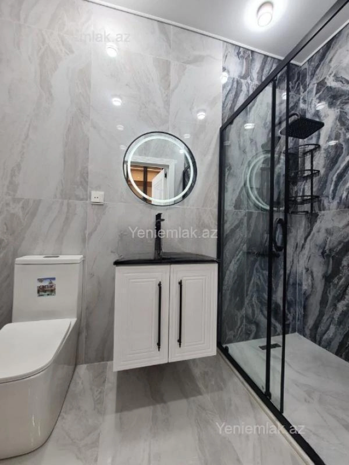 Satılır 3 otaqlı yeni tikili 135 m²