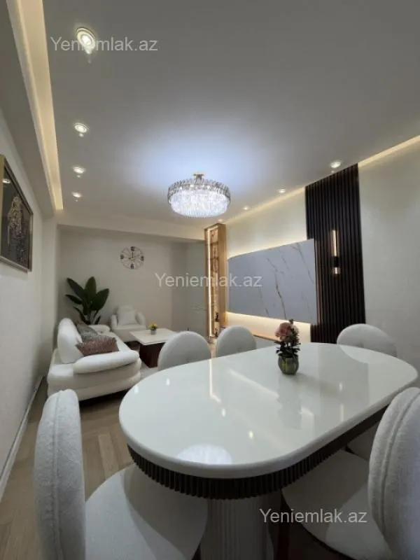 Satılır 3 otaqlı yeni tikili 135 m²