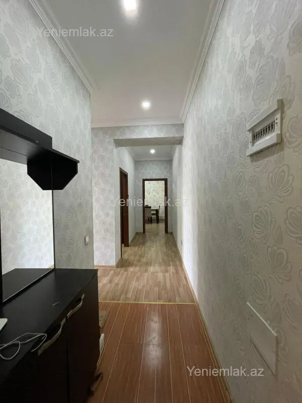 Satılır 2 otaqlı yeni tikili 73 m²