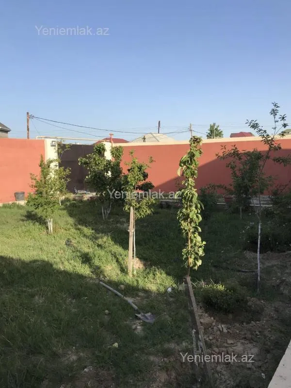Satılır 4 otaqlı həyət evi 220 m²