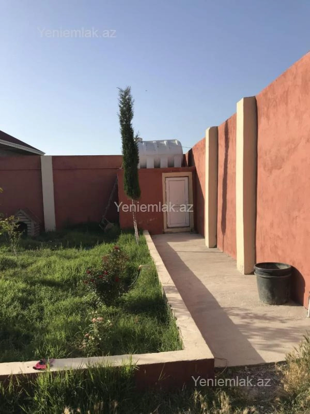 Satılır 4 otaqlı həyət evi 220 m²