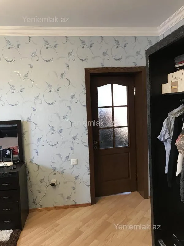 Satılır 4 otaqlı həyət evi 220 m²