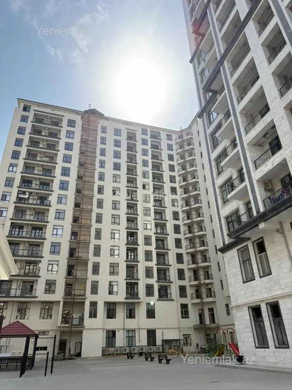 Satılır 1 otaqlı yeni tikili 68.5 m²