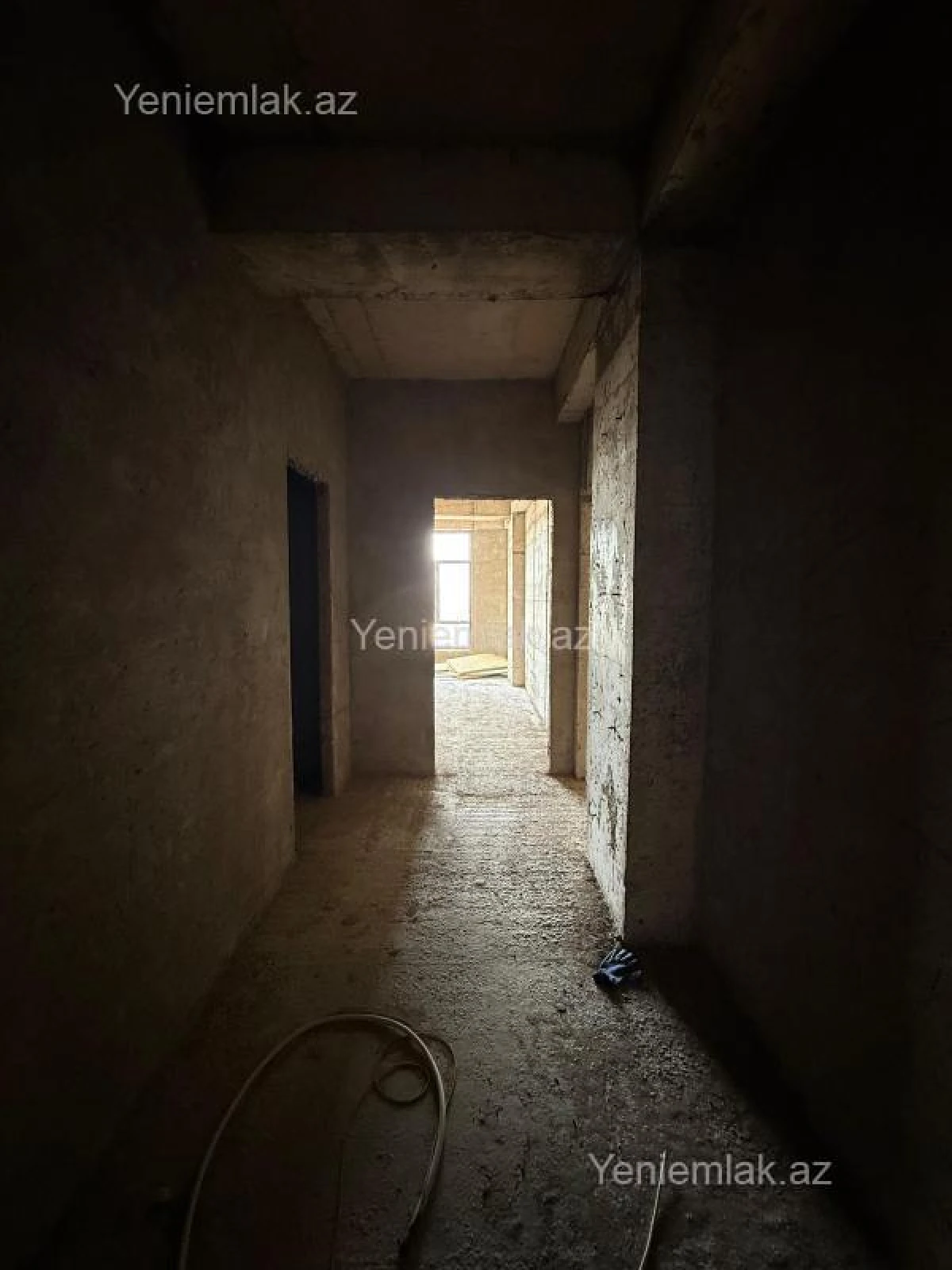 Satılır 1 otaqlı yeni tikili 68.5 m²