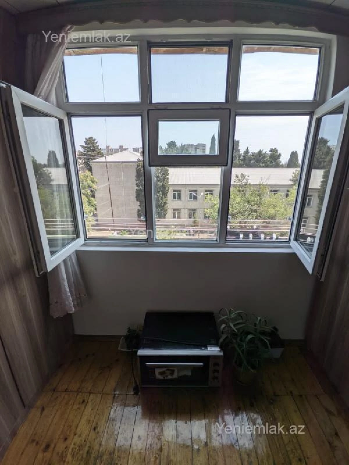 Satılır 4 otaqlı köhnə tikili 105 m²