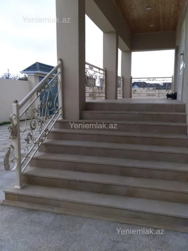 Satılır 3 otaqlı həyət evi 150 m²