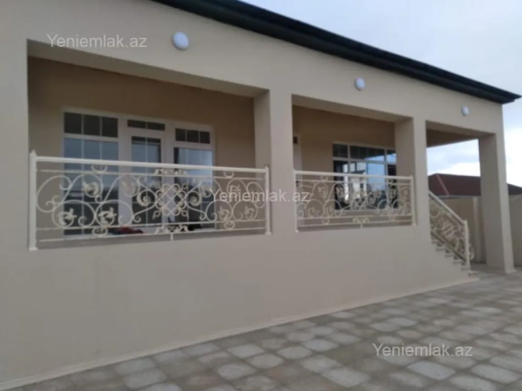 Satılır 3 otaqlı həyət evi 150 m²