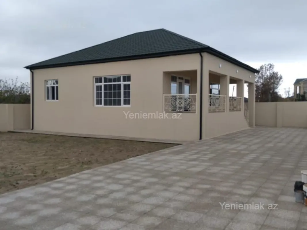 Satılır 3 otaqlı həyət evi 150 m²