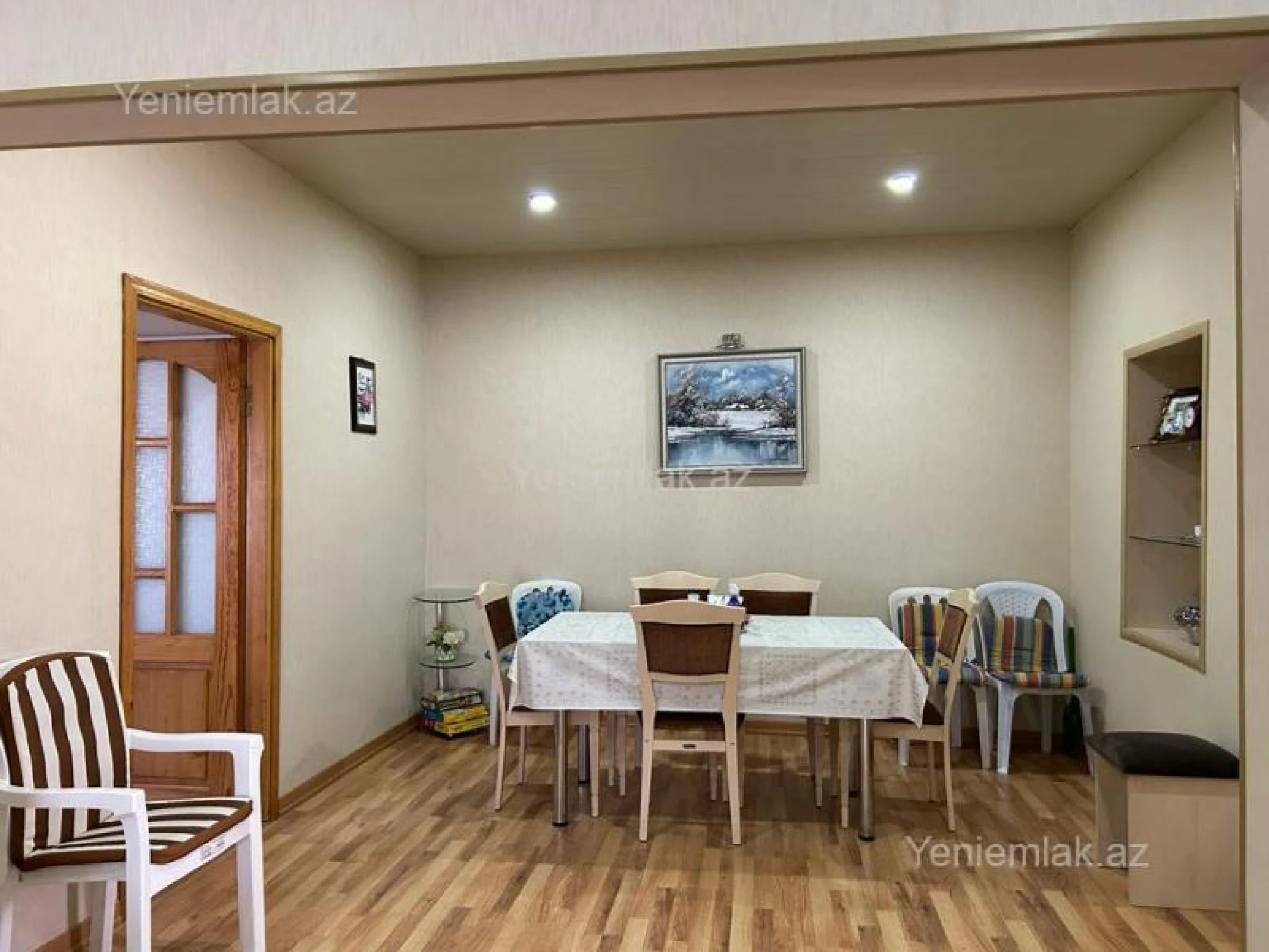 Satılır 7 otaqlı həyət evi 235 m²