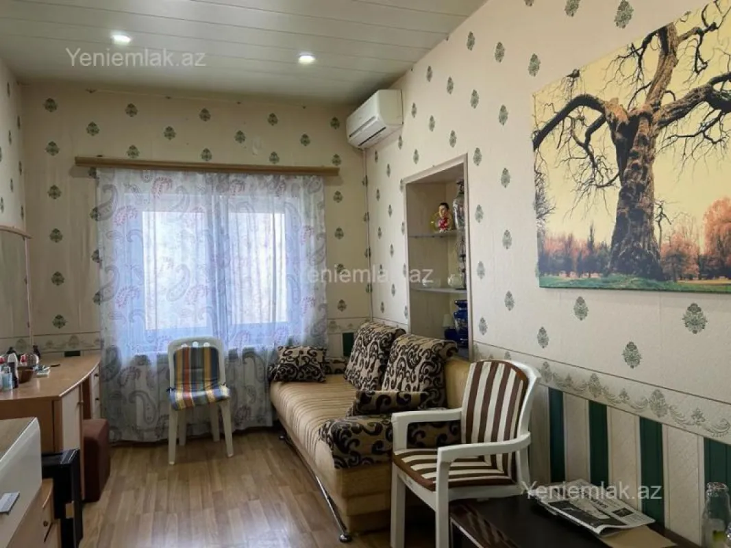 Satılır 7 otaqlı həyət evi 235 m²