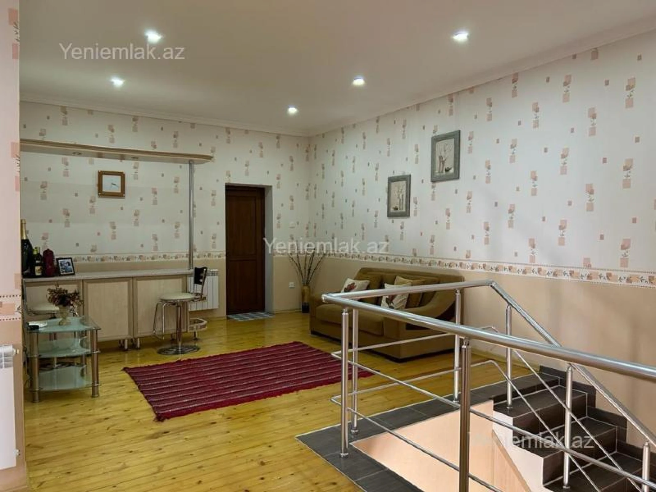 Satılır 7 otaqlı həyət evi 235 m²